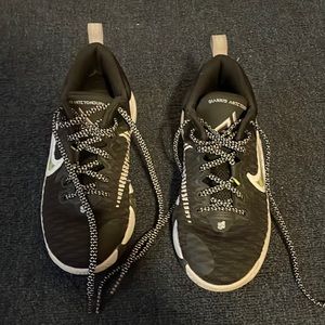 Used kid basketball shoes